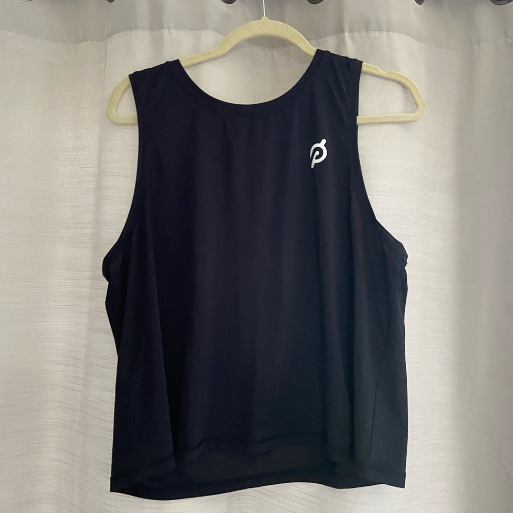 Great black crop workout tank! Worn once for fun - never worked out in!